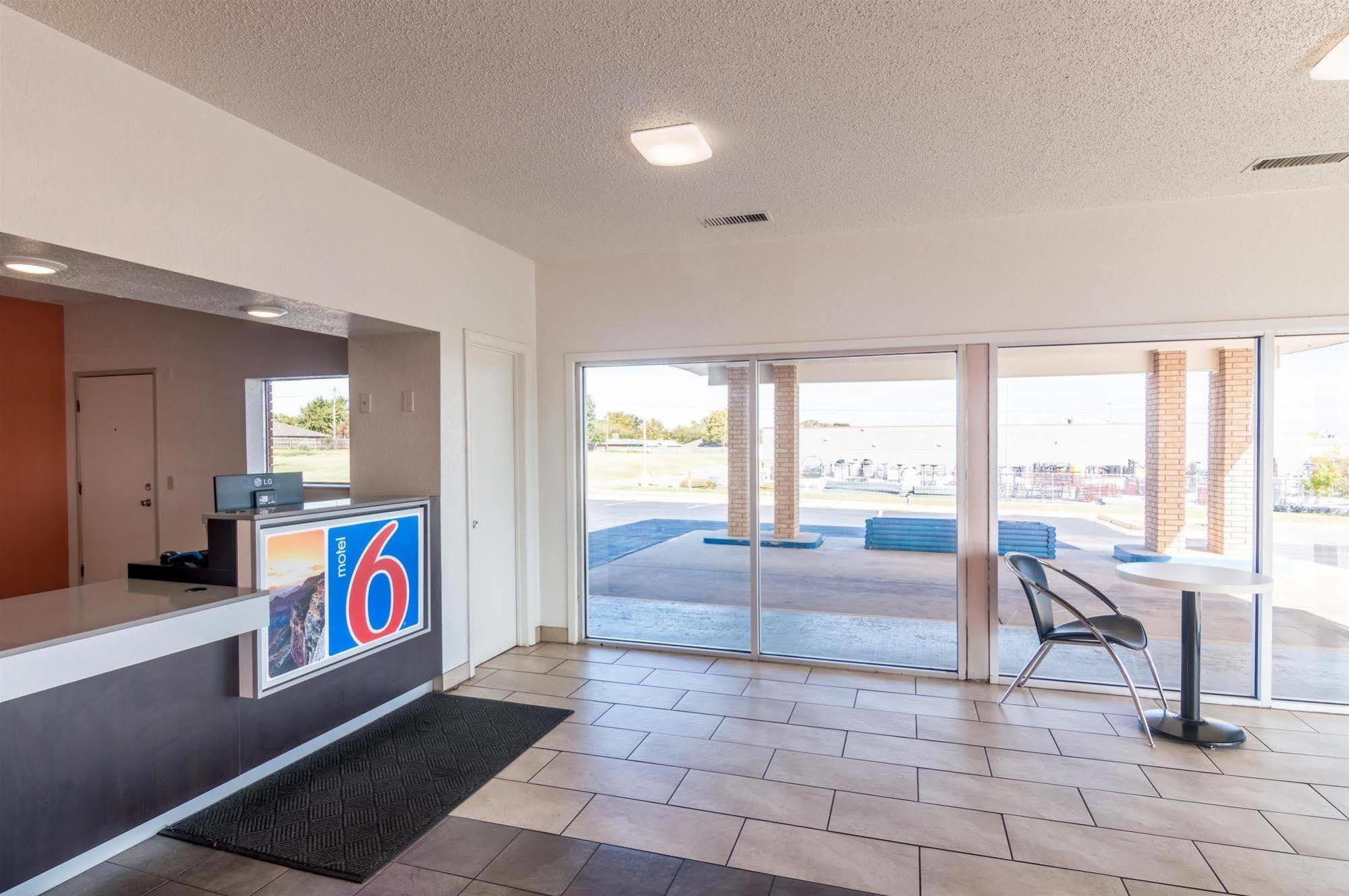 Motel 6-Clinton, Ok Екстериор снимка